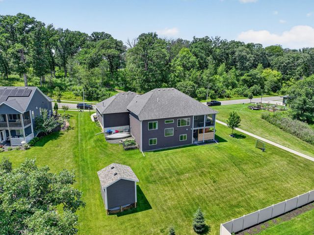 6788 Larkspur Parkway NW, Rochester, MN 55901