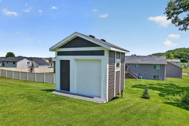 6788 Larkspur Parkway NW, Rochester, MN 55901