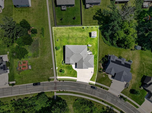 6788 Larkspur Parkway NW, Rochester, MN 55901