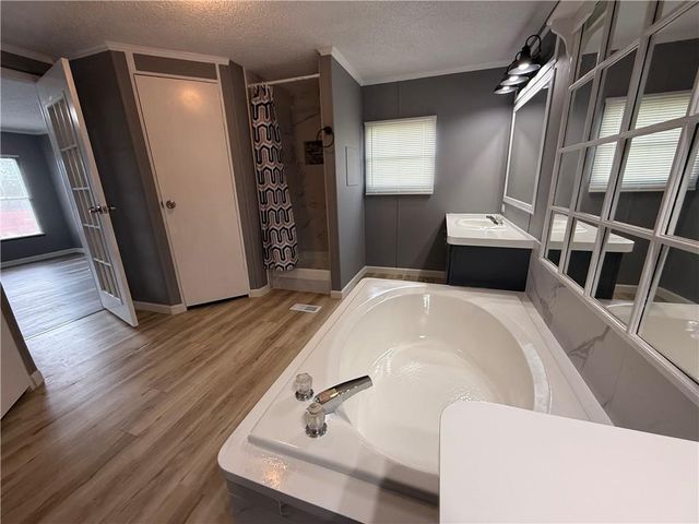 16007 Oval Avenue, Altamont, MO 64620