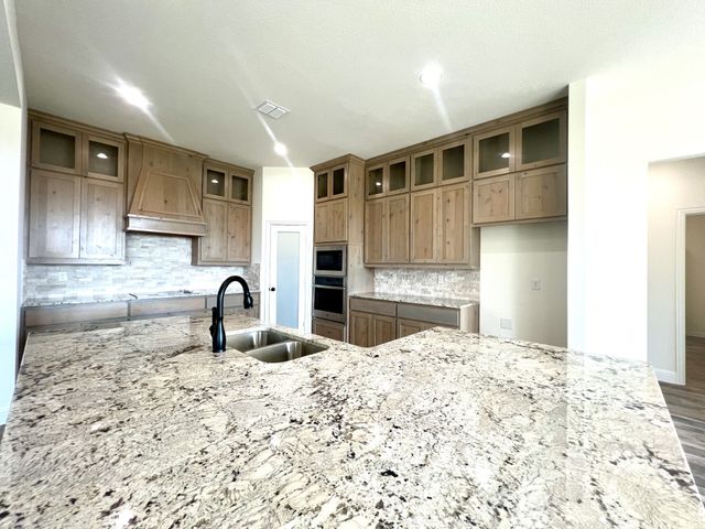 460 Solo Ridge Drive, Waxahachie, TX 75167