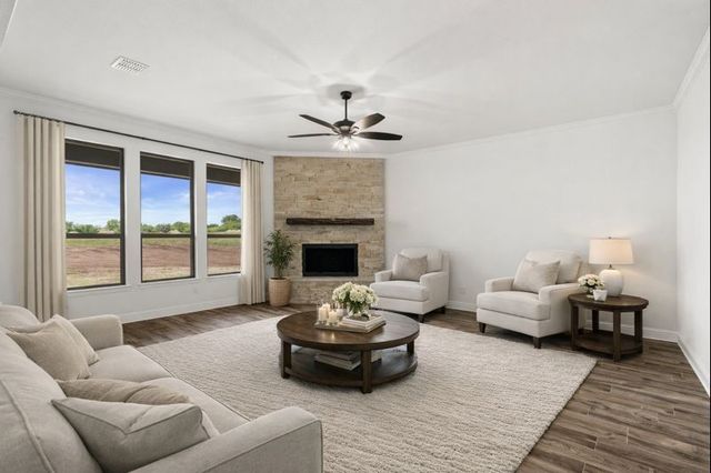 460 Solo Ridge Drive, Waxahachie, TX 75167