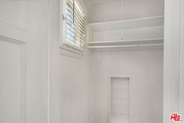 3785 Degnan Boulevard, Los Angeles, CA 90018