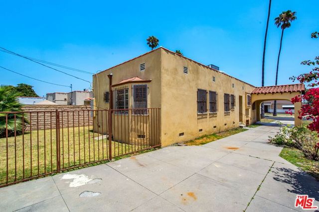3785 Degnan Boulevard, Los Angeles, CA 90018