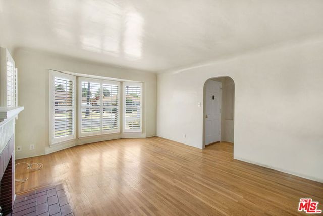 3785 Degnan Boulevard, Los Angeles, CA 90018