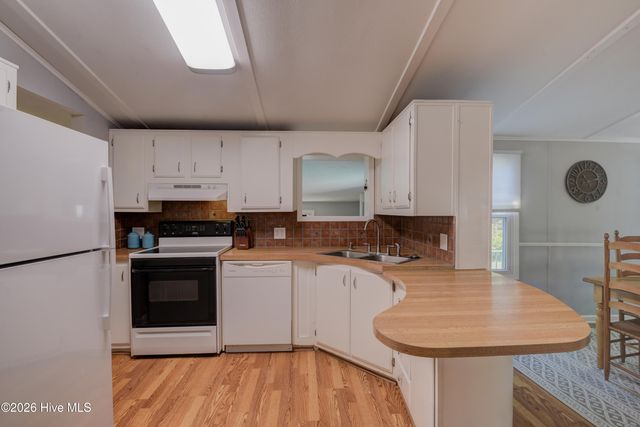 628 Magnolia Drive, Sunset Beach, NC 28468