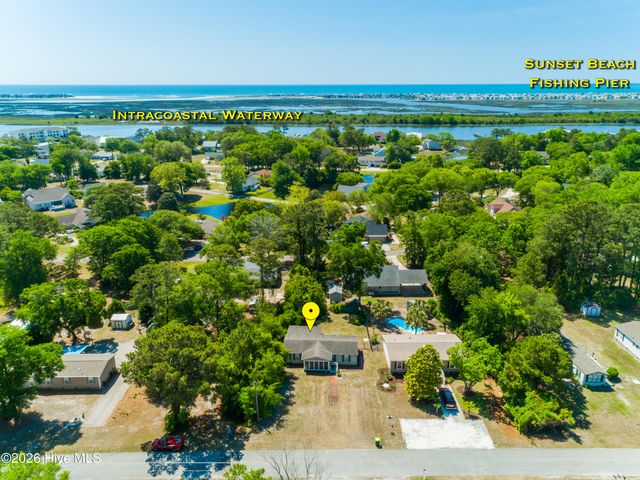 628 Magnolia Drive, Sunset Beach, NC 28468