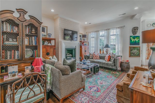4410 W Arlington Drive, Rogers, AR 72758