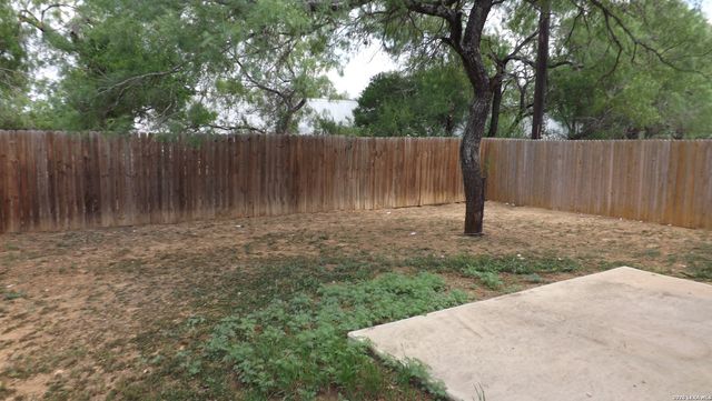 9818 Chevalier Forest, San Antonio, TX 78221