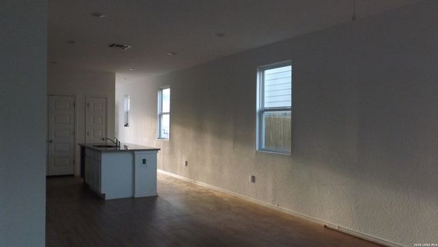 9818 Chevalier Forest, San Antonio, TX 78221