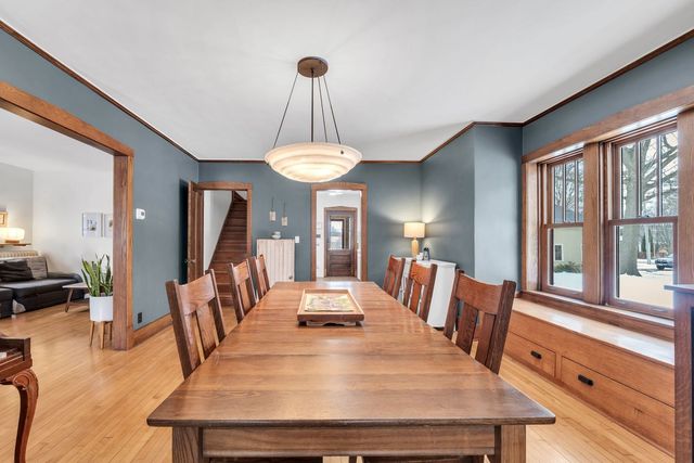 17 S Maple Street, Mount Prospect, IL 60056