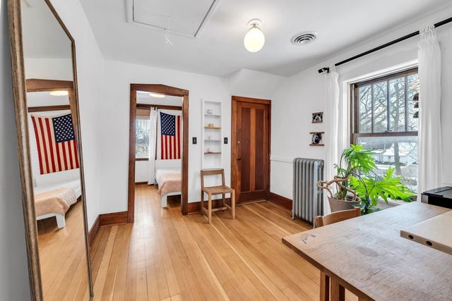 17 S Maple Street, Mount Prospect, IL 60056