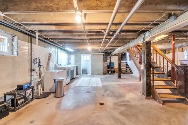 17 S Maple Street, Mount Prospect, IL 60056