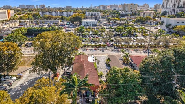 3601 SW 7th St, Miami, FL 33135