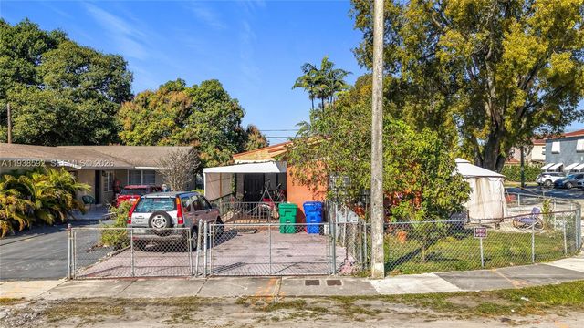 3601 SW 7th St, Miami, FL 33135