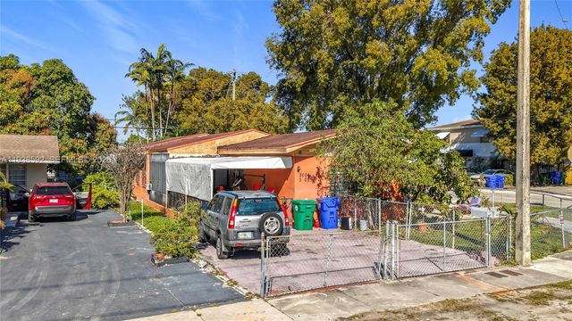 3601 SW 7th St, Miami, FL 33135