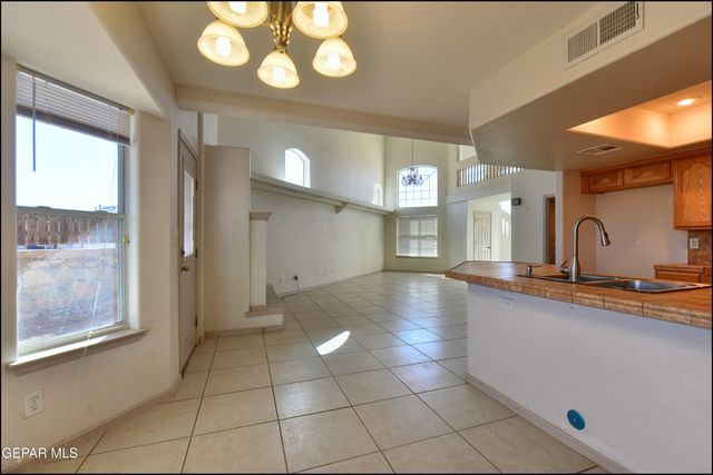 3832 TIERRA TANIA Lane, El Paso, TX 79938