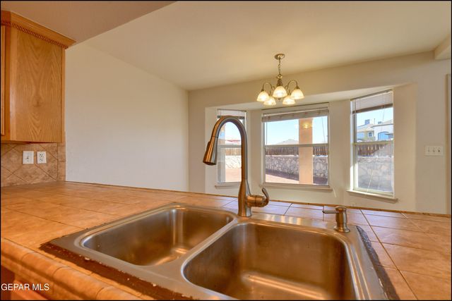 3832 TIERRA TANIA Lane, El Paso, TX 79938