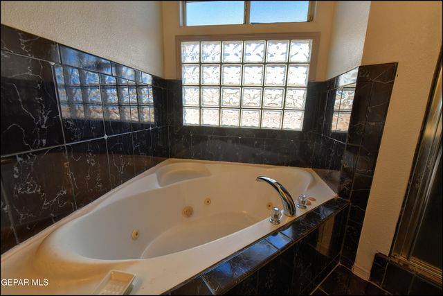 3832 TIERRA TANIA Lane, El Paso, TX 79938