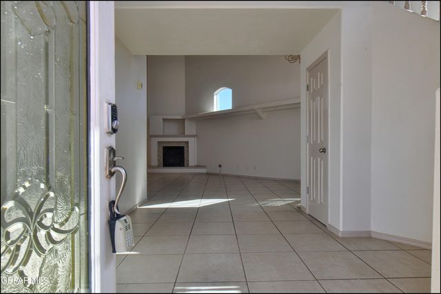 3832 TIERRA TANIA Lane, El Paso, TX 79938