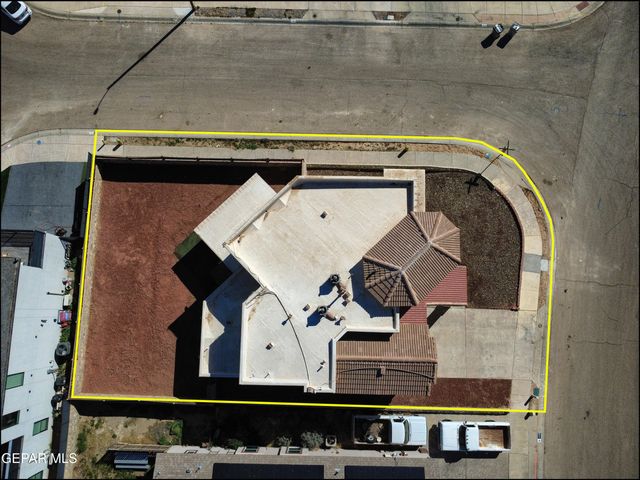 3832 TIERRA TANIA Lane, El Paso, TX 79938