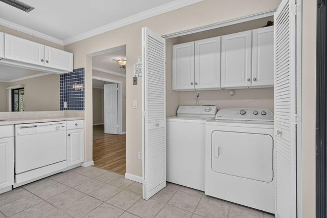 184 MASTIC TREE Court, Royal Palm Beach, FL 33411