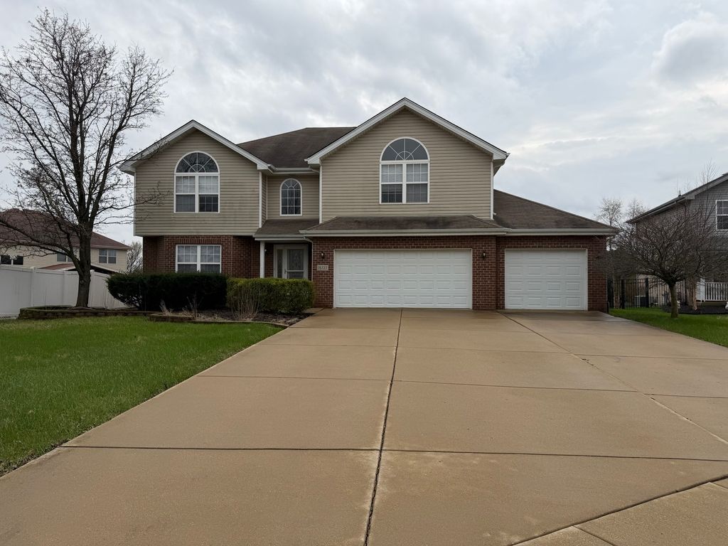 15727 MENOMINEE Court, Manhattan, IL 60442