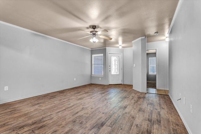 303 N Clinton Avenue, Lubbock, TX 79416