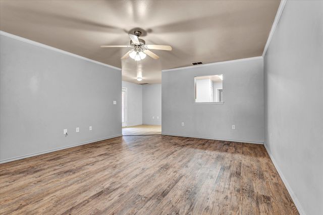 303 N Clinton Avenue, Lubbock, TX 79416