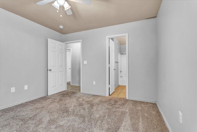 303 N Clinton Avenue, Lubbock, TX 79416