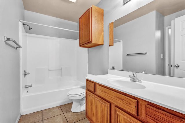 303 N Clinton Avenue, Lubbock, TX 79416