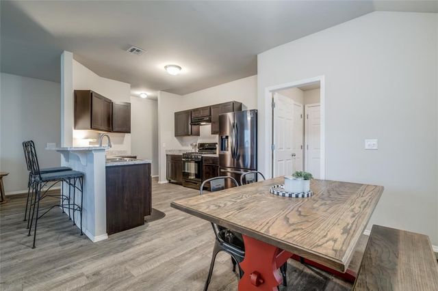 1412 Peridot Lane, Noble, OK 73068