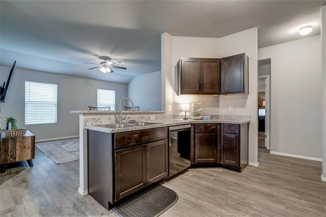 1412 Peridot Lane, Noble, OK 73068