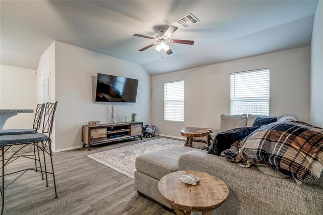 1412 Peridot Lane, Noble, OK 73068