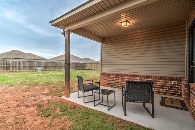 1412 Peridot Lane, Noble, OK 73068