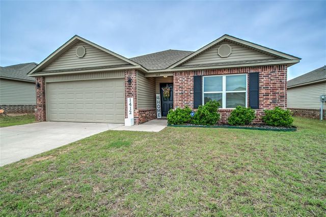 1412 Peridot Lane, Noble, OK 73068