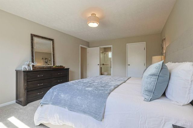 7960 Rambler Place, Mt Healthy, OH 45231