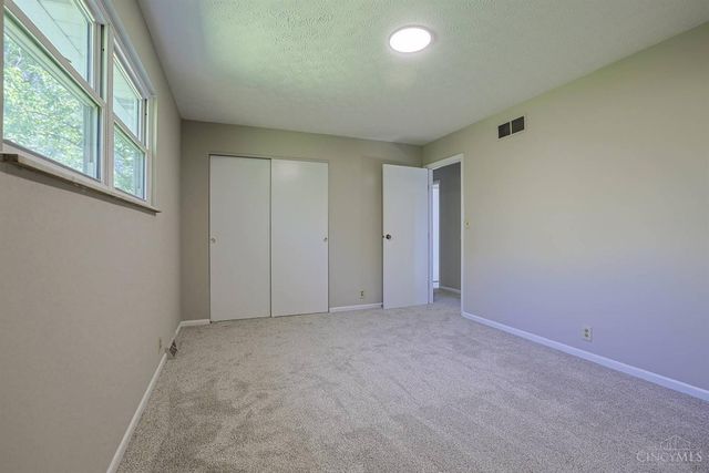 7960 Rambler Place, Mt Healthy, OH 45231