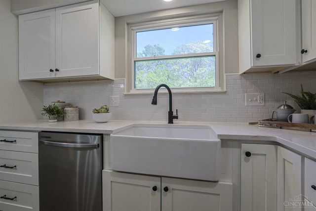 7960 Rambler Place, Mt Healthy, OH 45231