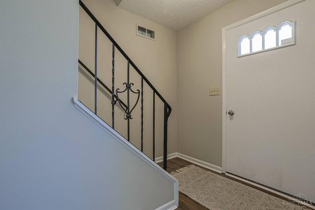 7960 Rambler Place, Mt Healthy, OH 45231