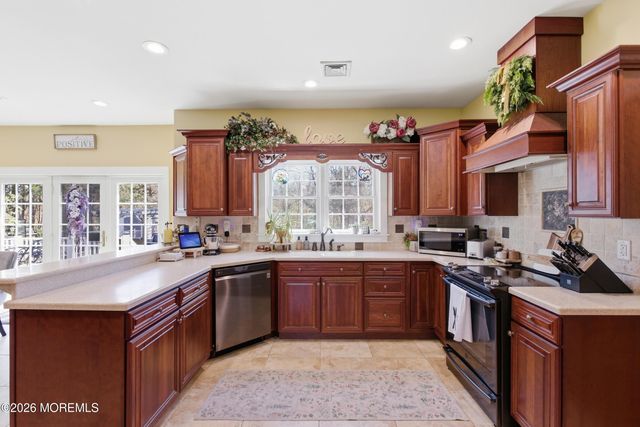 179 Denton Lane, Jackson, NJ 08527