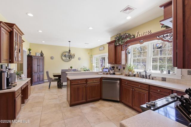 179 Denton Lane, Jackson, NJ 08527