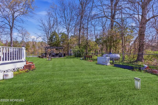 179 Denton Lane, Jackson, NJ 08527