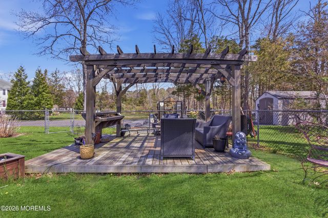 179 Denton Lane, Jackson, NJ 08527