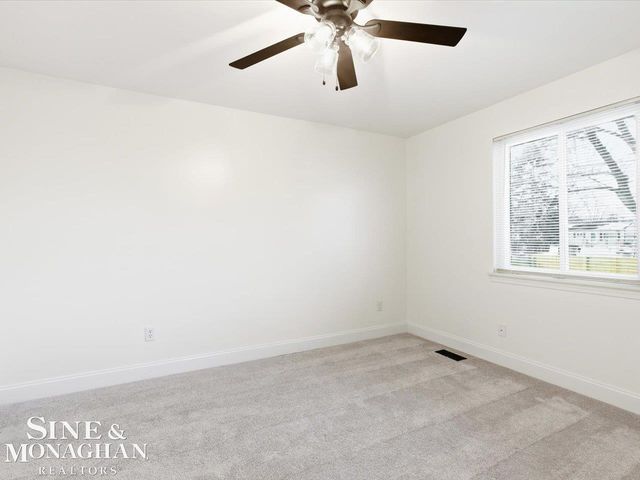 20411 E 14 Mile Road, Clinton Township, MI 48035