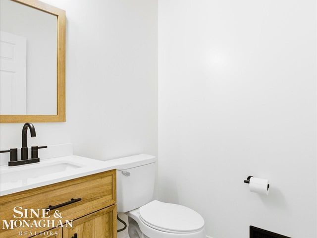 20411 E 14 Mile Road, Clinton Township, MI 48035