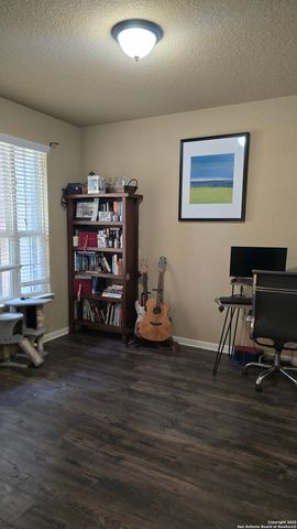 5203 Roan Brk, San Antonio, TX 78251