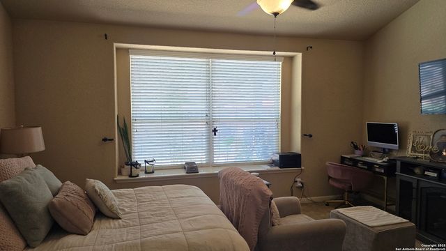 5203 Roan Brk, San Antonio, TX 78251