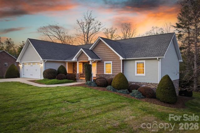 5205 South Oak Circle, Granite Falls, NC 28630