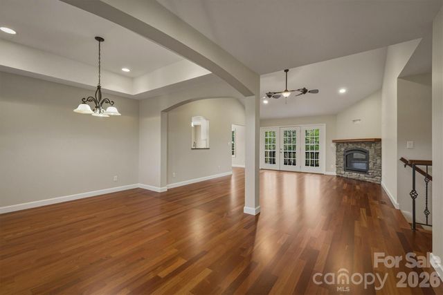 5205 South Oak Circle, Granite Falls, NC 28630